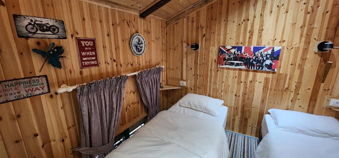 Bed & Breakfast London